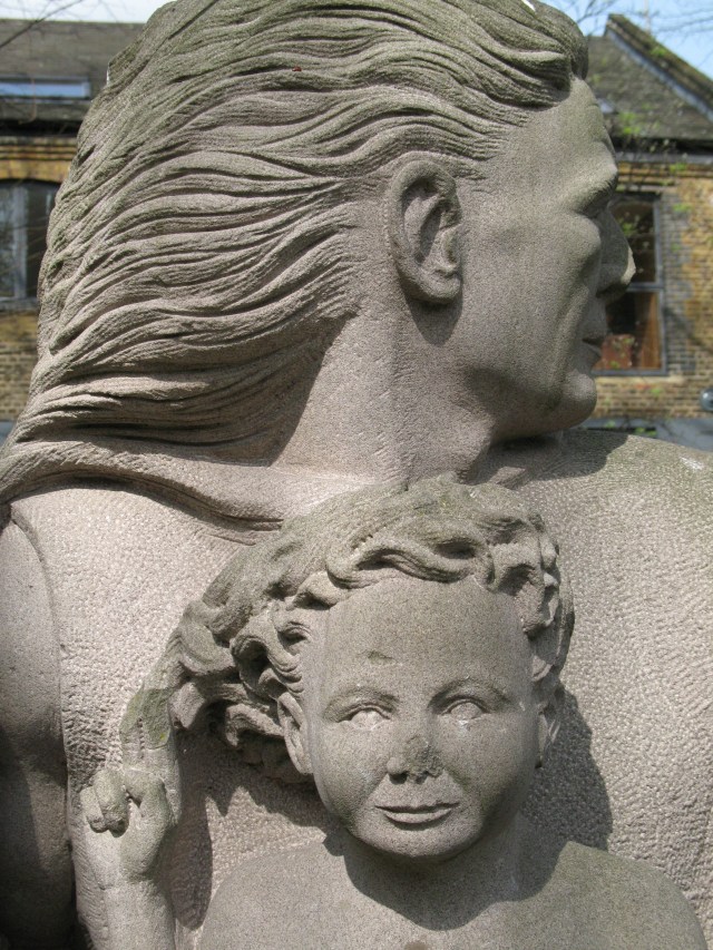 Monument to the captsin of the Mayflower- St Mary's Rotherhithe